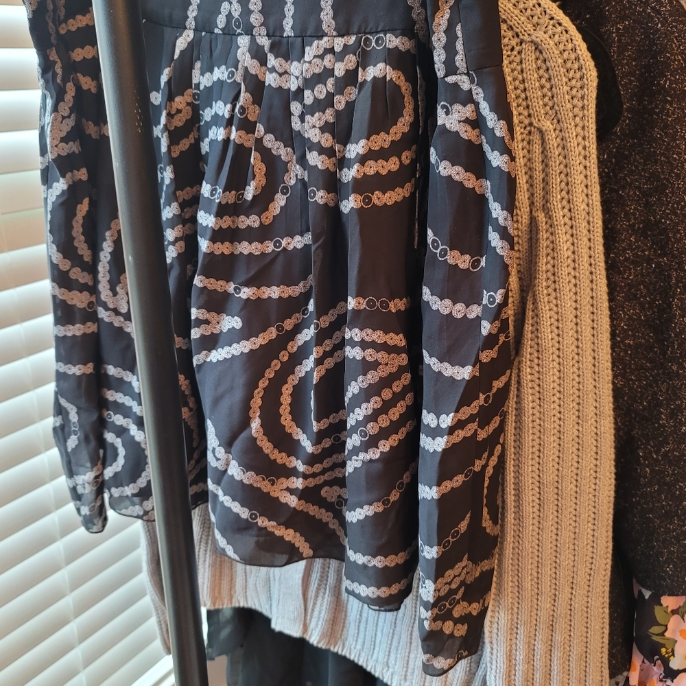 NWOT Banana Republic Printed Silk Skirt SzL - Picture 4 of 7